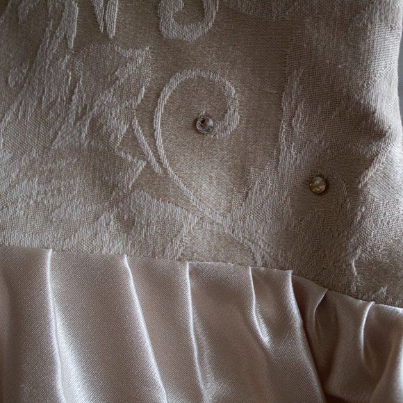 Unique Silk Top - Picture 4 of 6